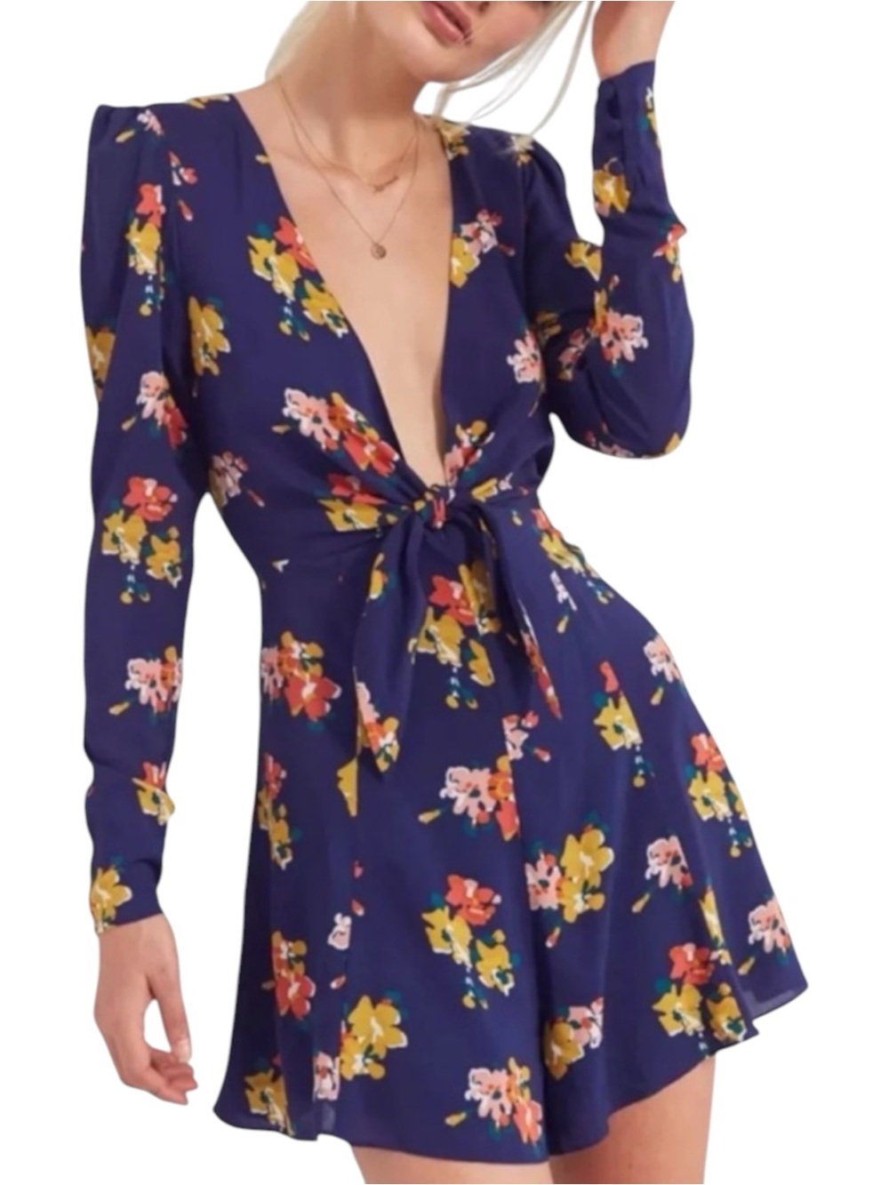 Kimchi Blue Maddie Plunging Tie-Front Floral Romper NWT Size 2 Blue Multicolor